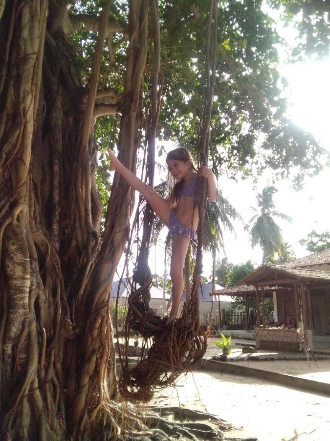 Red Coral Kitesurfing Resort Kalpitiya Exterior foto
