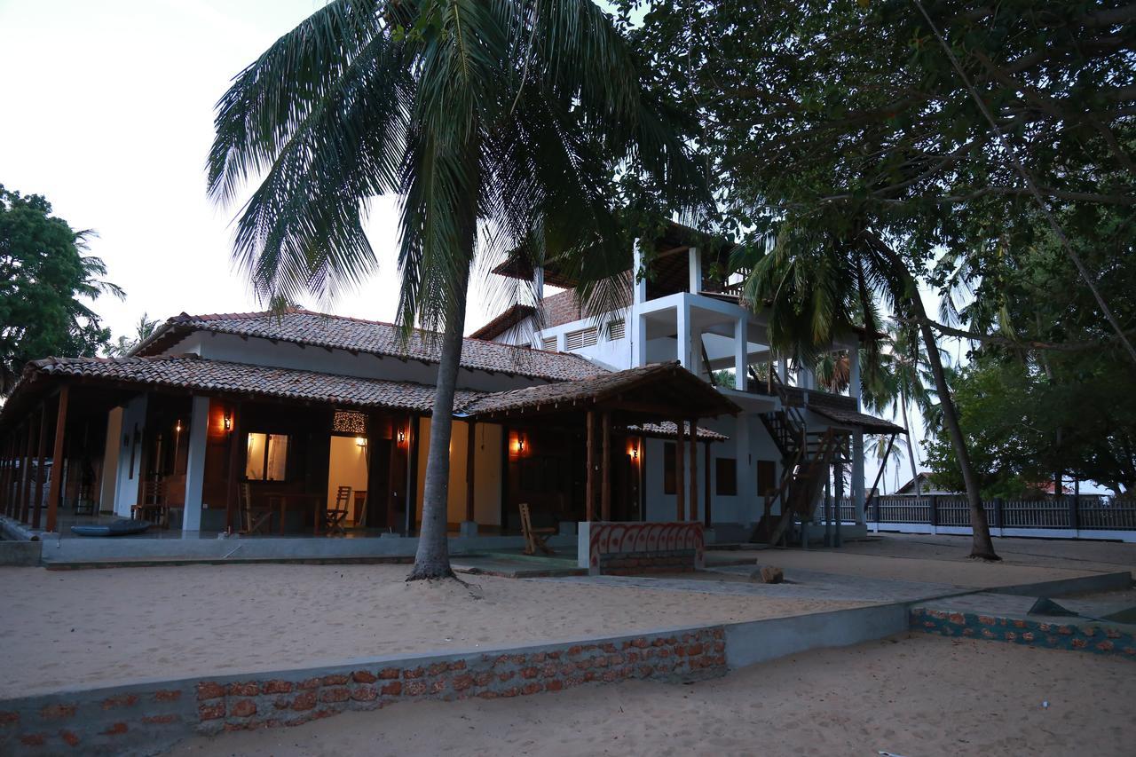 Red Coral Kitesurfing Resort Kalpitiya Exterior foto